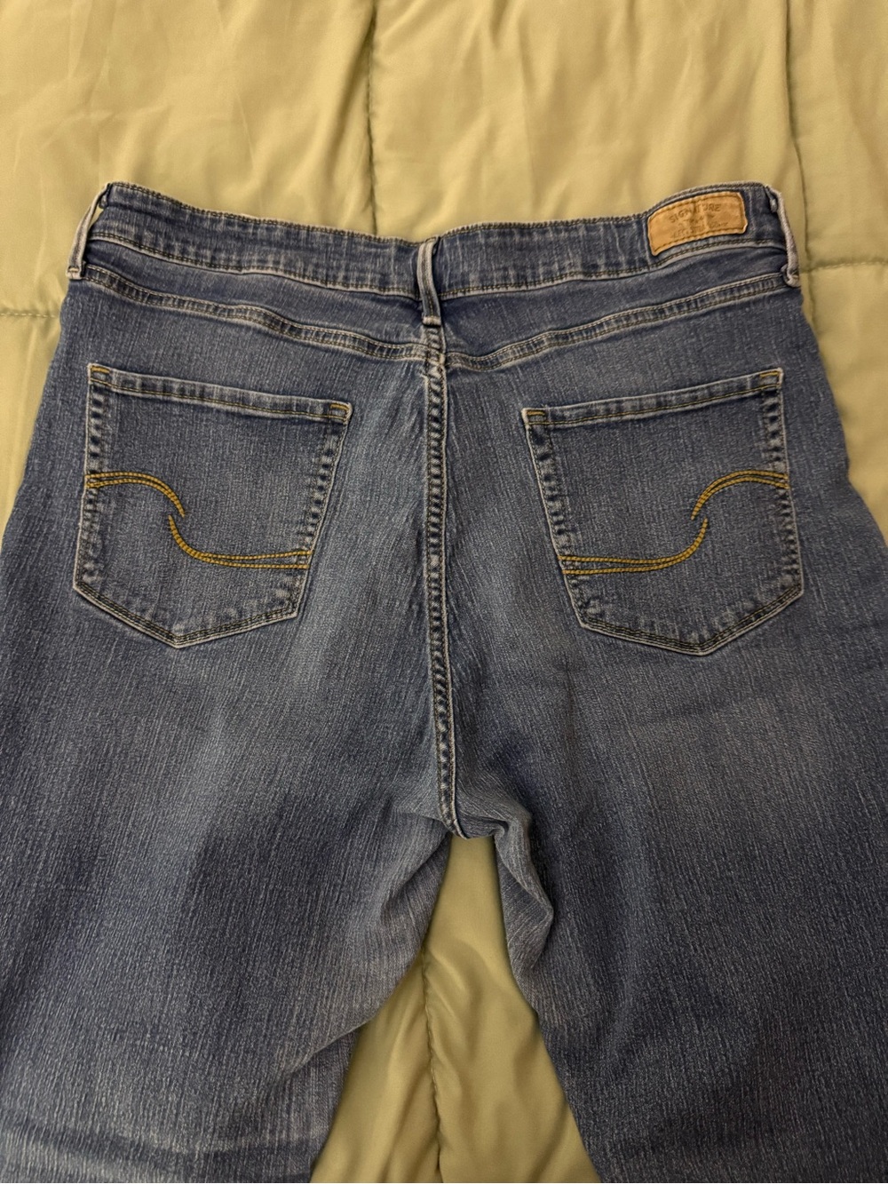 Signature by Levi Strauss Medium Blue Flared Wide-Leg Jeans - Picture 2 of 4